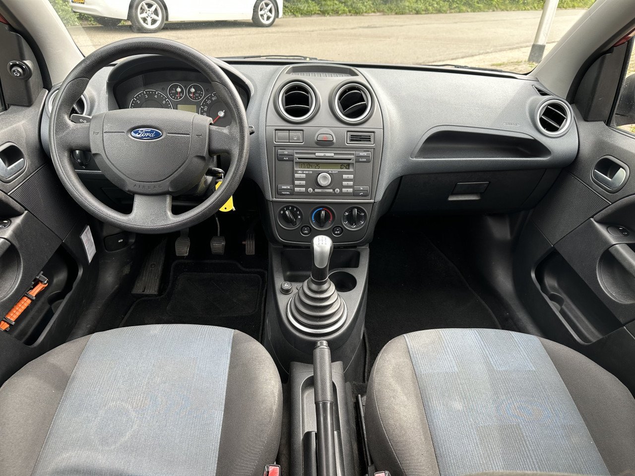 Ford Fiesta 1.3i Airco, Elektrische Ramen, Trekhaak 85.Dkm