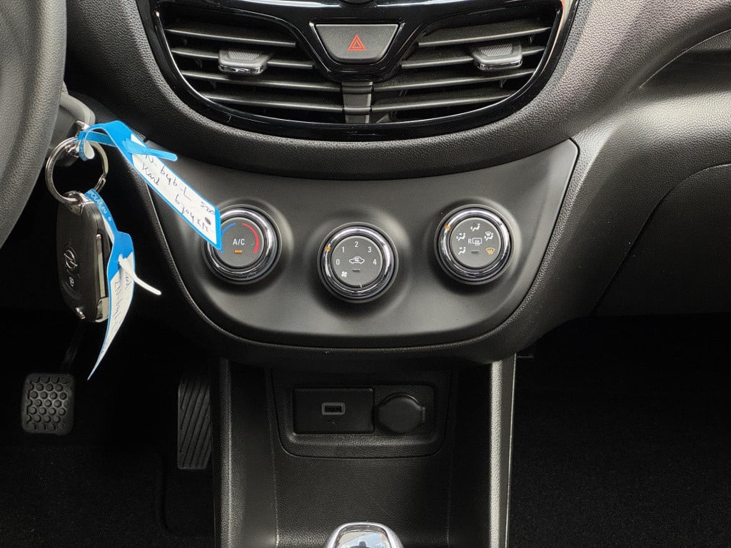 Opel Karl 1.0 rocks online edition lage km-stand + nl auto! | navigatie | c
