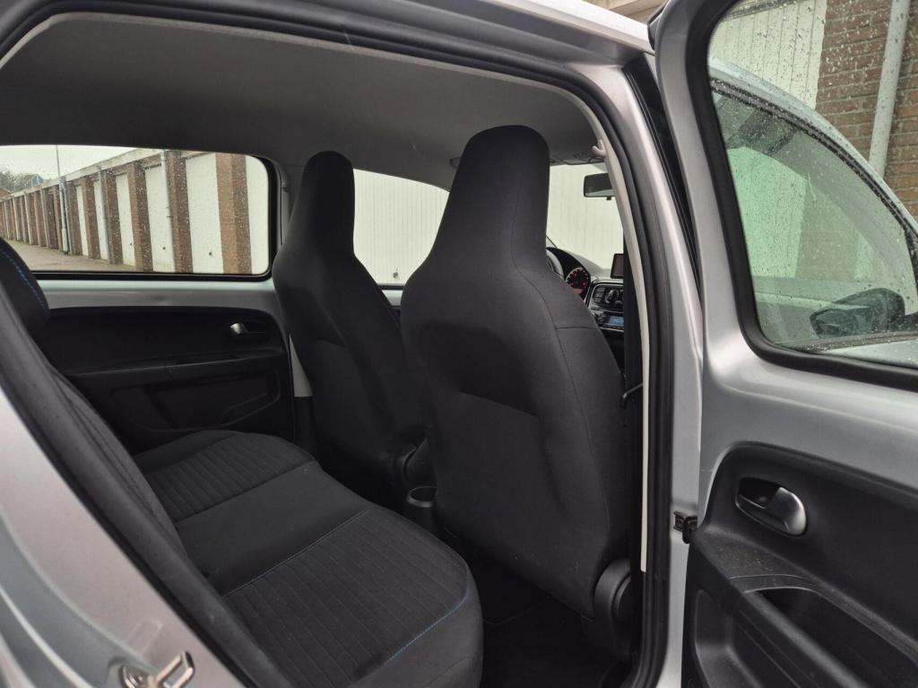 Volkswagen UP! 1.0 cup up! bluemotion / stoelverwarming / cruisecontrol / p