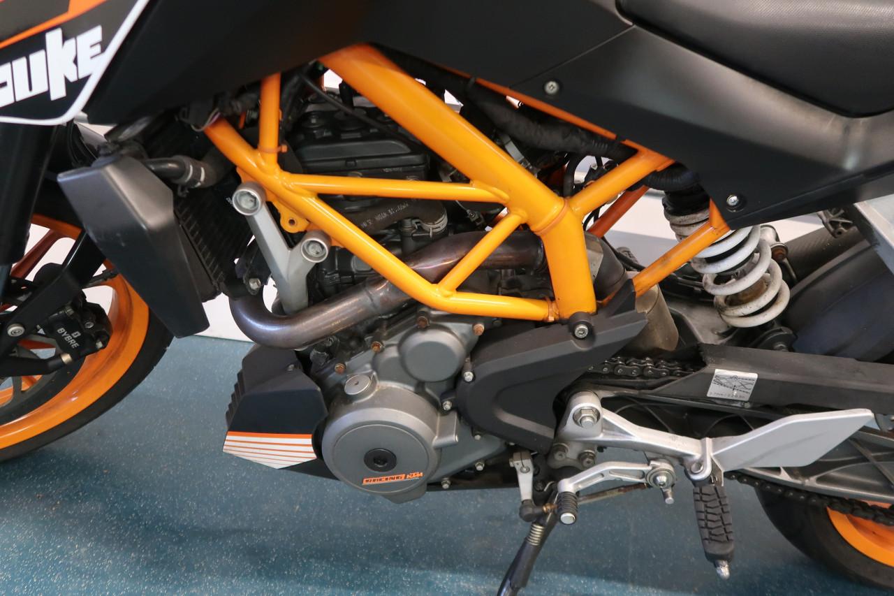 KTM 390 Duke 2013, bijzonder lage km stand