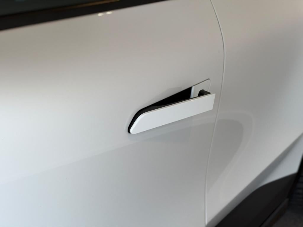 Renault Megane E-tech ev40 standard charge equilibre