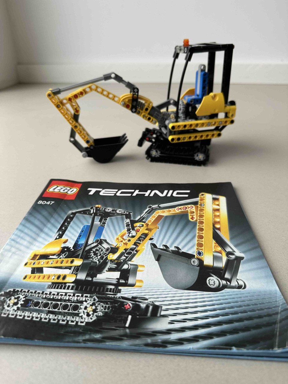 Lego Technic Compacte Graafmachine 8047