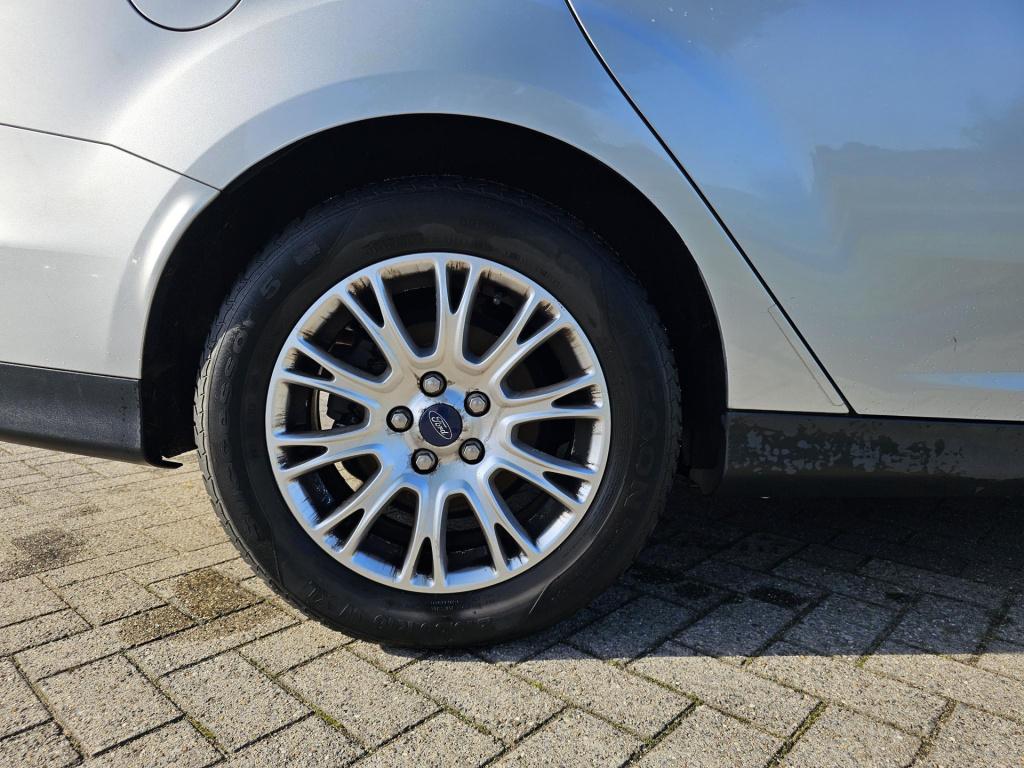 Ford Focus wagon 1.6 ti-vct titanium