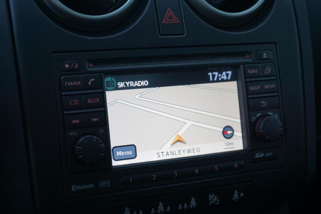 Nissan Qashqai 2.0 tekna climate / navi / cruise / camera / bt / stoelverw.