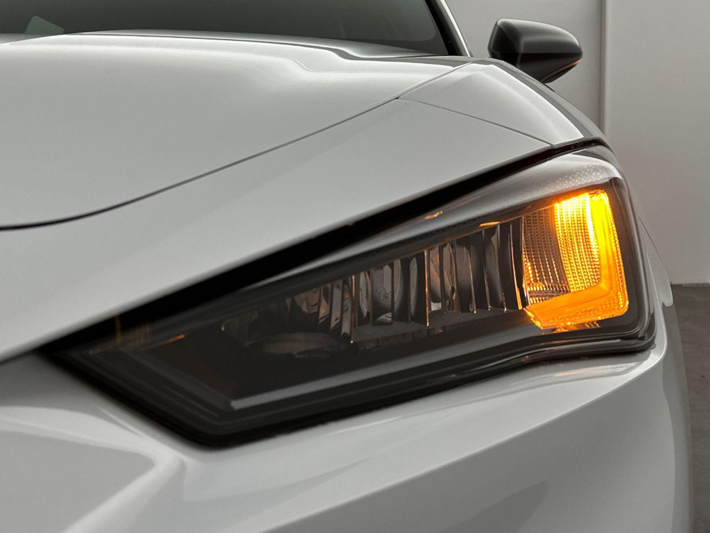 Seat Leon sportstourer fr phev first edition 1.5 tsi ehybrid 150kw / 204p