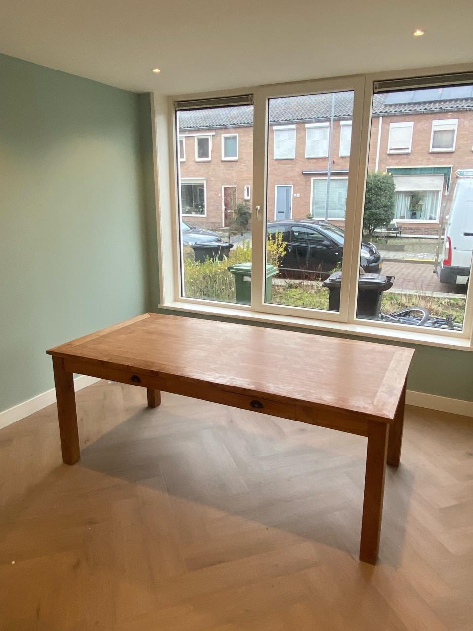 Robust houten eet tafel