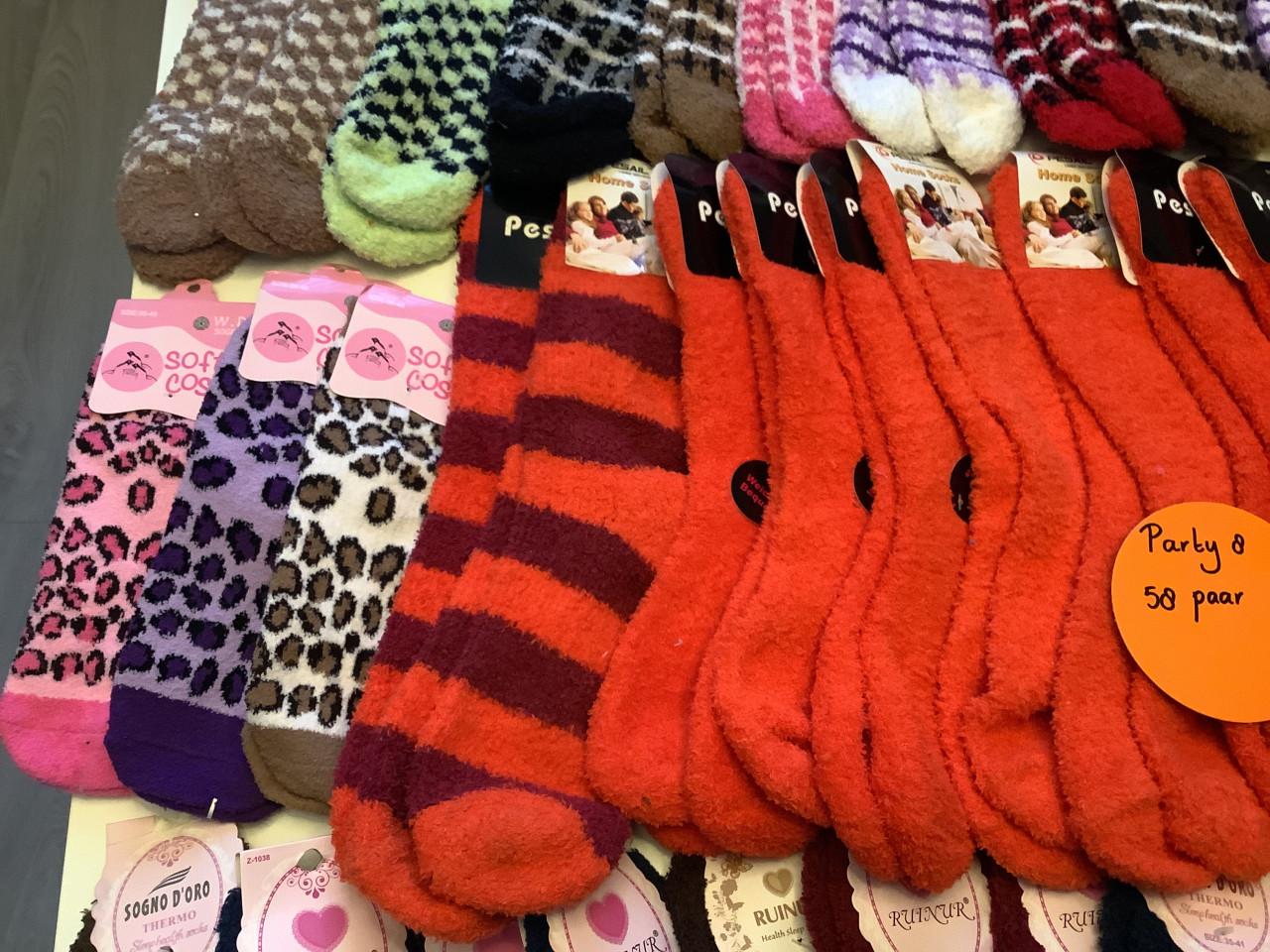 Partij heerlijk warme huissokken. ( partij 8)