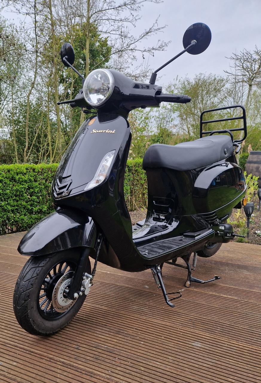 Te koop scooter LA SOURIS SOURINI 45km/h