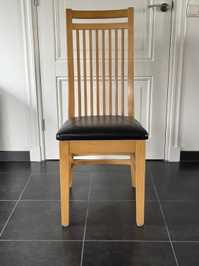 Eetkamer stoelen