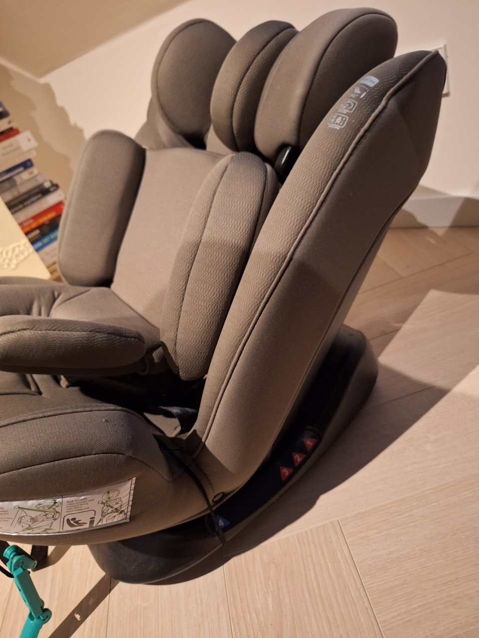 Beige autostoel zgan met gordel