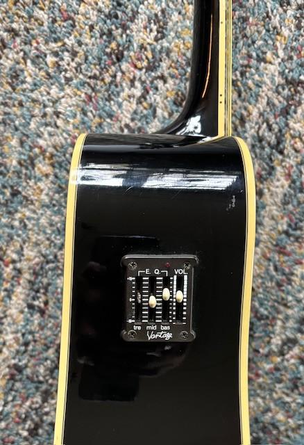 Mooi toch? Black beauty of Vantage.