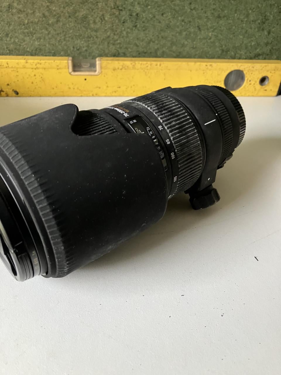 Te koop foto en filmapperatuur uit de oudere tijd