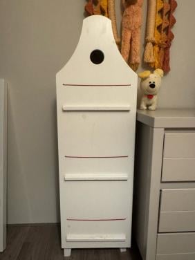 Speelgoed boeken kast