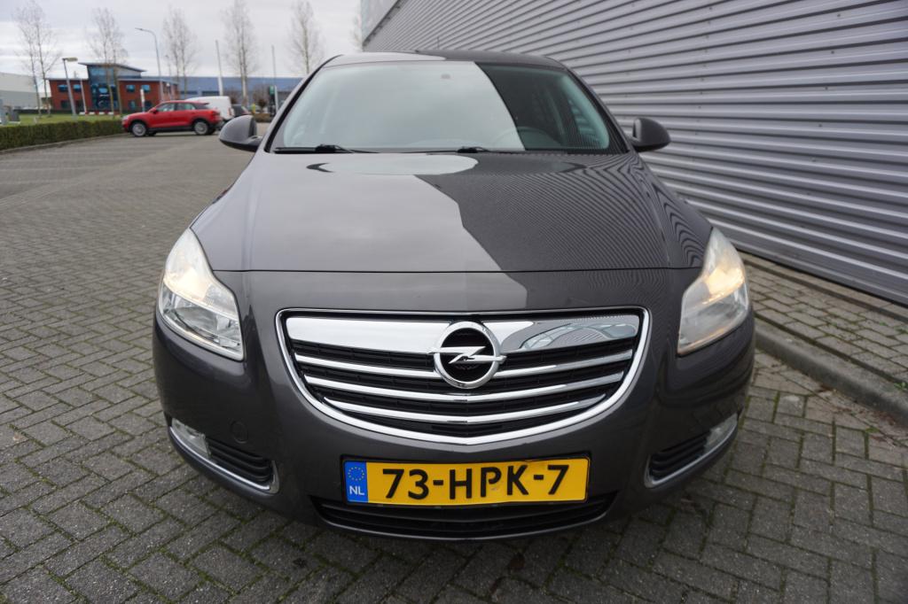 Opel Insignia 1.8 edition climate / cruise controle / parkeersensor