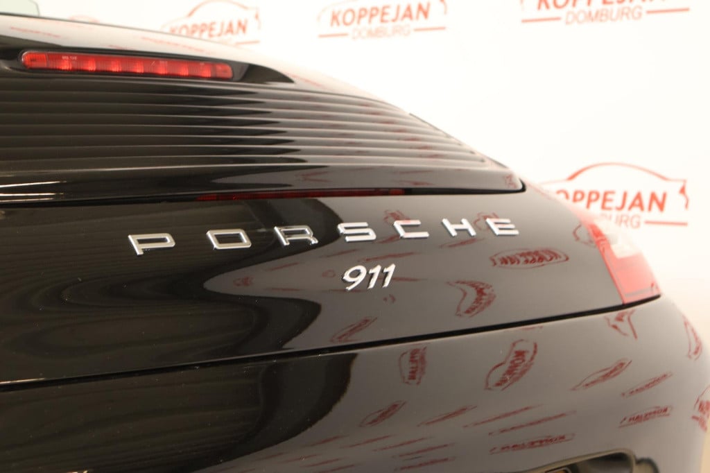 Porsche 911 cabrio 3.4 carrera orgineel nl, motor is vervangen, applecarpla