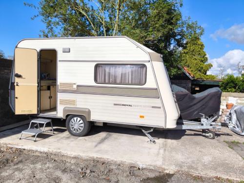 AVENTO ROYAL 395 TL LUXE met kenteken