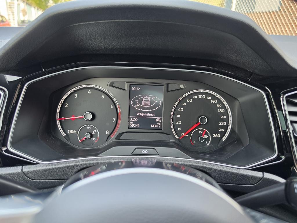 Volkswagen T-roc sport | blackstyle | 19' suzuka | led | pano | navi | crui