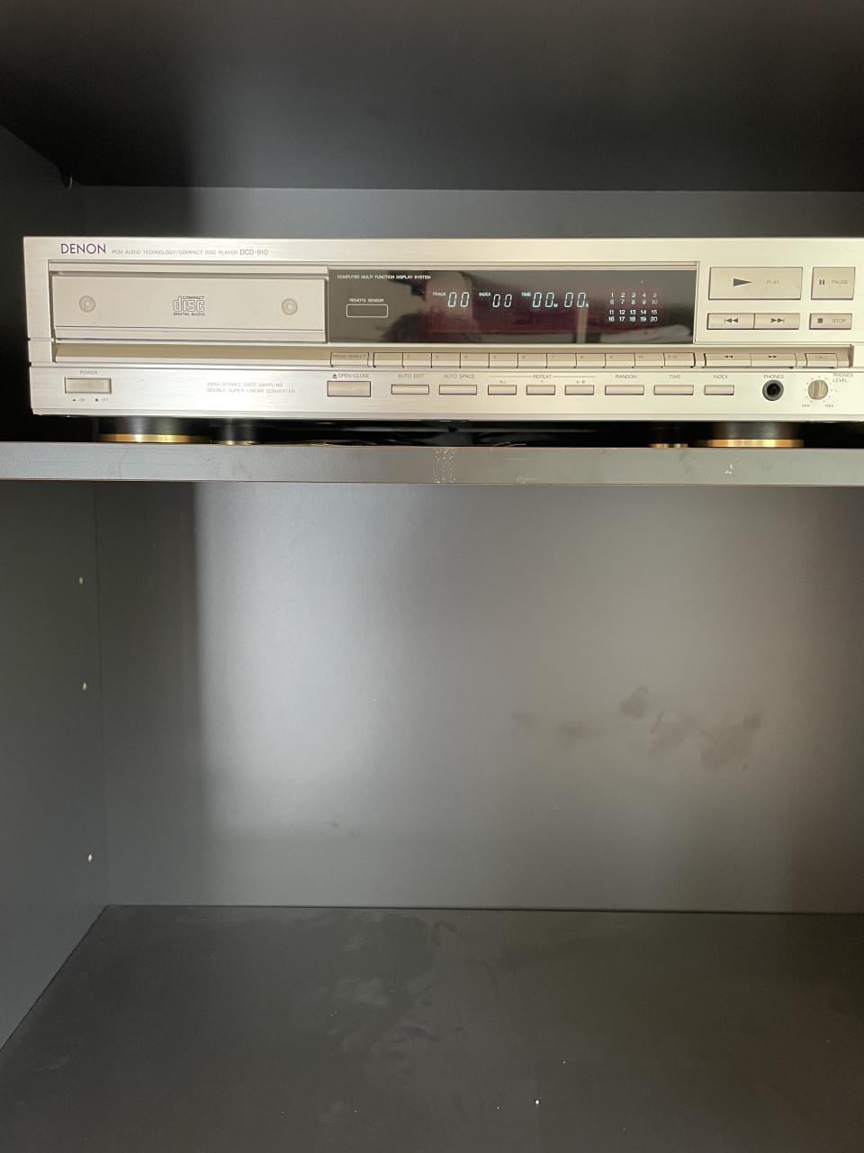 Denon audio set