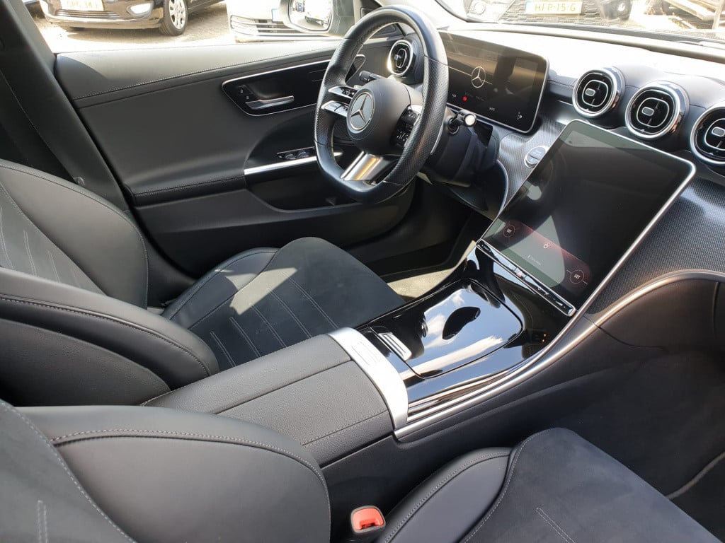 Mercedes-Benz C-Klasse 300 amg line 258pk mhev 9g-tronic