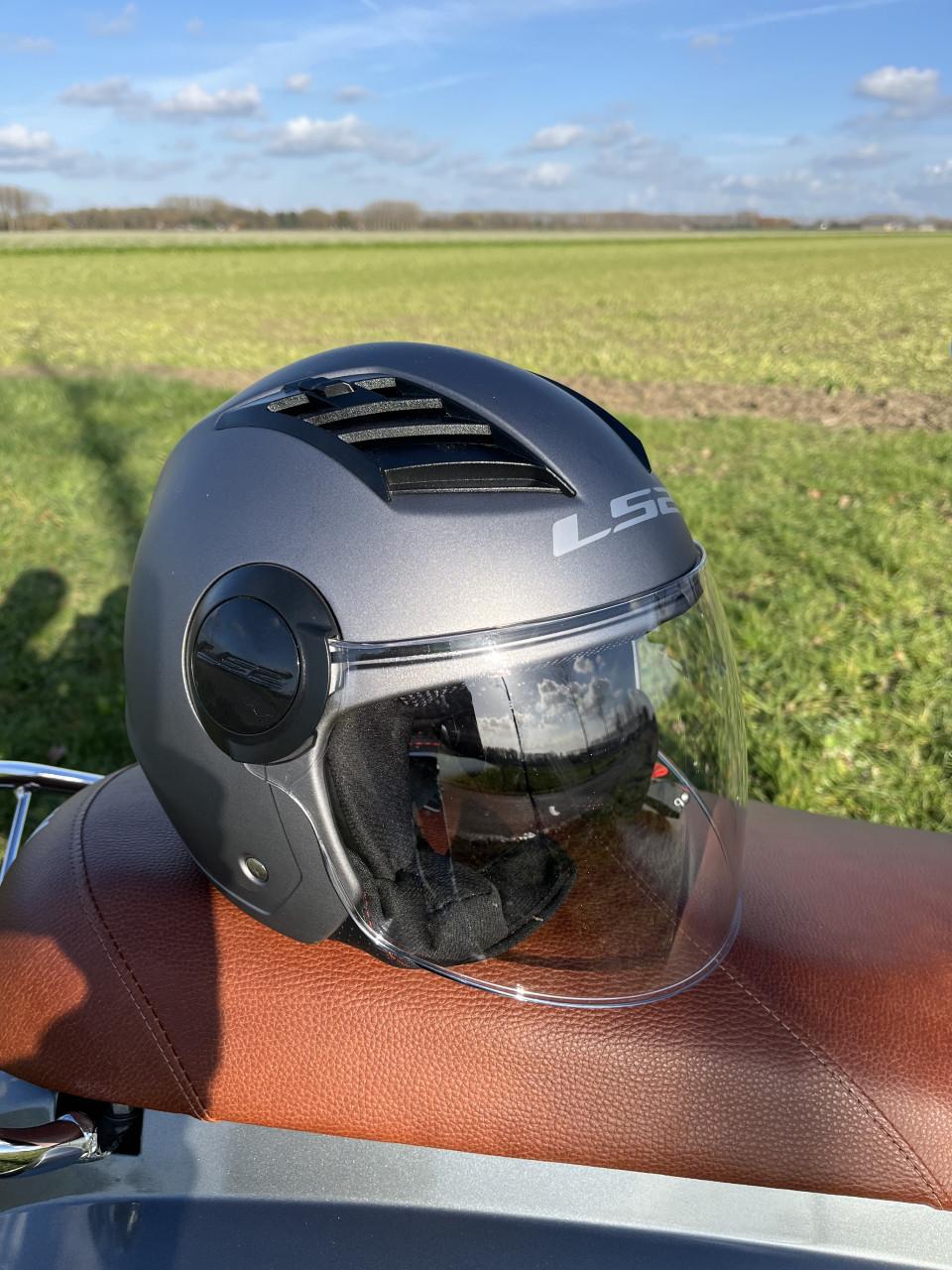 Mooie Sym Fiddle ( blauw kenteken )