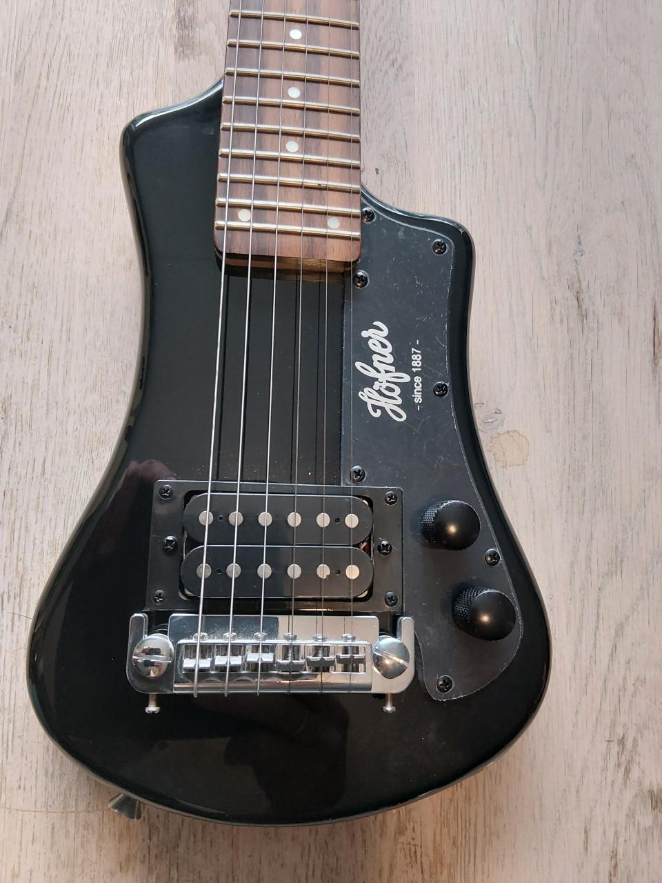 Hofner reisgitaar in heel goede staat