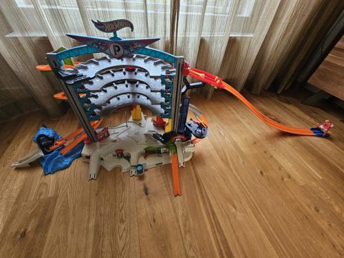 Hot Wheels Parkeergarage z.g.a.n.!
