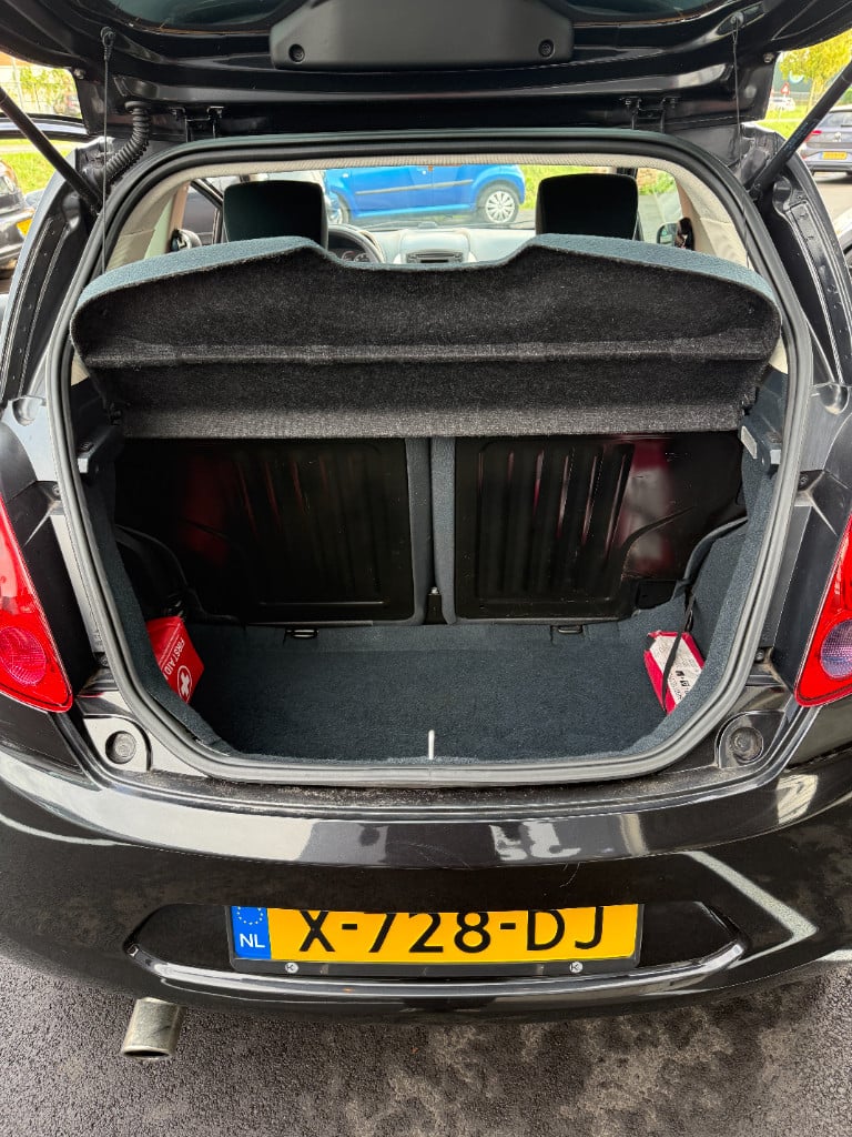 Ford KA 1.2 - titanium - airco