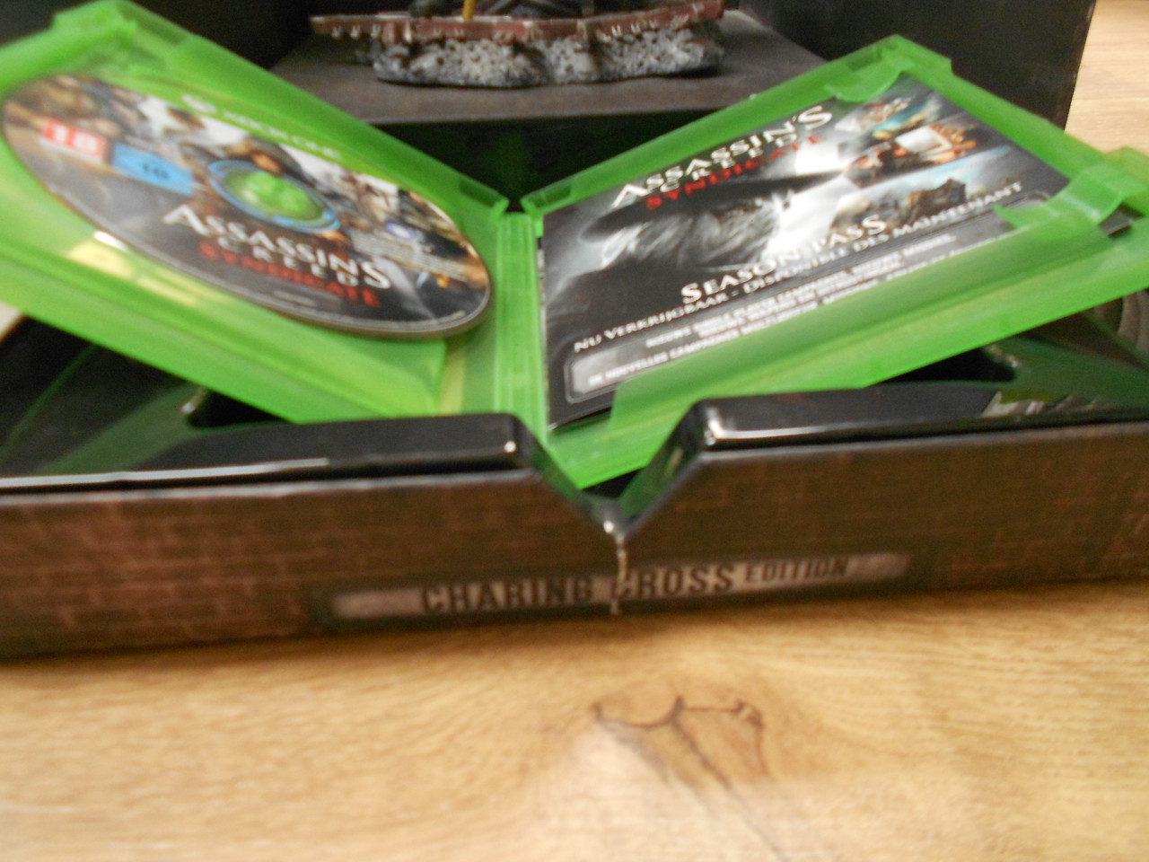 Assissins creed syndicate special edition box.