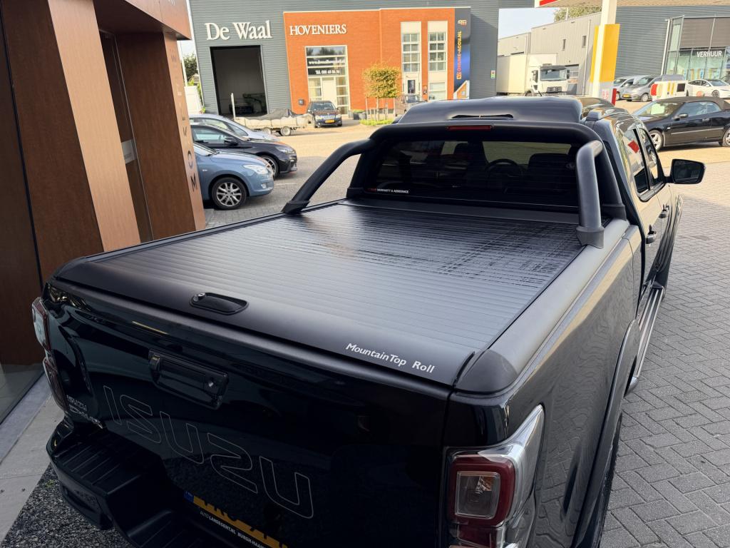 Isuzu D-max 1.9 double cab lang v-cross | radio | camera | bescherm coating