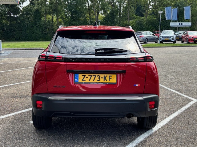 Peugeot 2008 allure 1.2 pt-100pk navigatie | apple carplay & android auto |