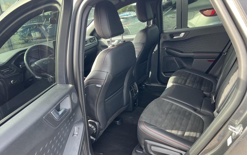 Ford Kuga 2.5 phev e-cvt 225pk st-line x , trekhaak , winterpack ( voorruit