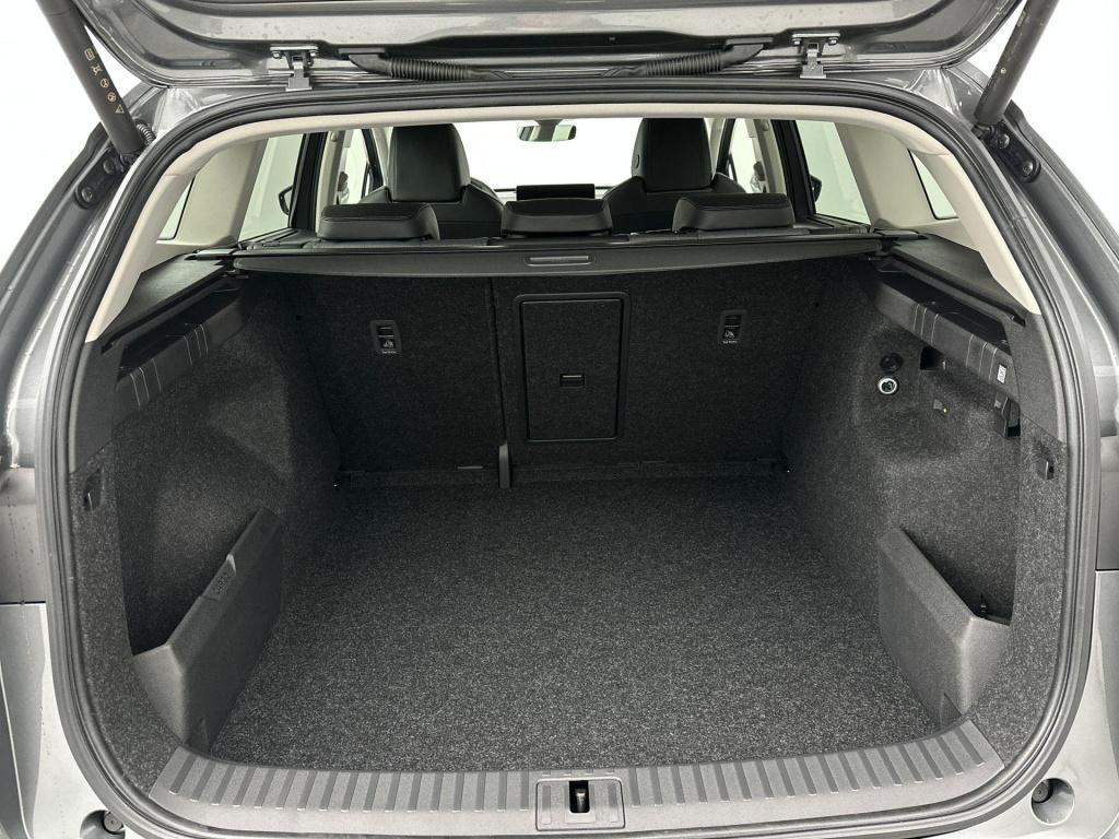 Skoda Enyaq Iv business edition elektromotor 210 kw / 286 pk suv