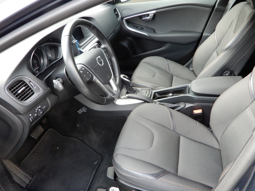 Volvo V40 cross country 1.5 t3 nordic+ | nl auto | lage km stand | dealer o