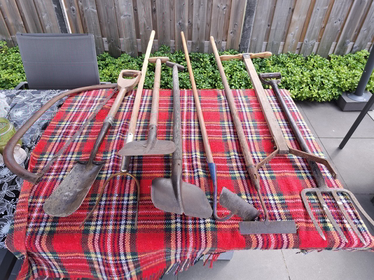 Tuingereedschap, spade, schoppen etc.