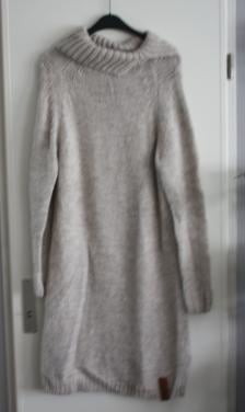 Lange wollen jurk met hoge kraag maat xl