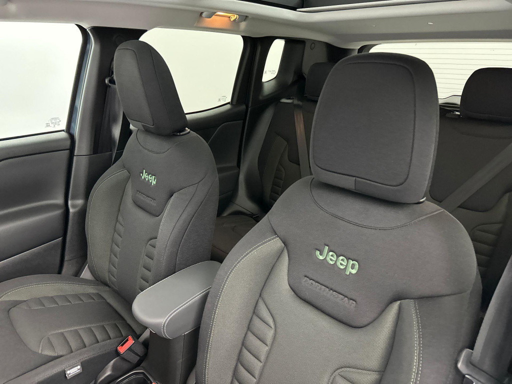 Jeep Renegade 4xe 240 plug-in hybrid electric the north star | full option 