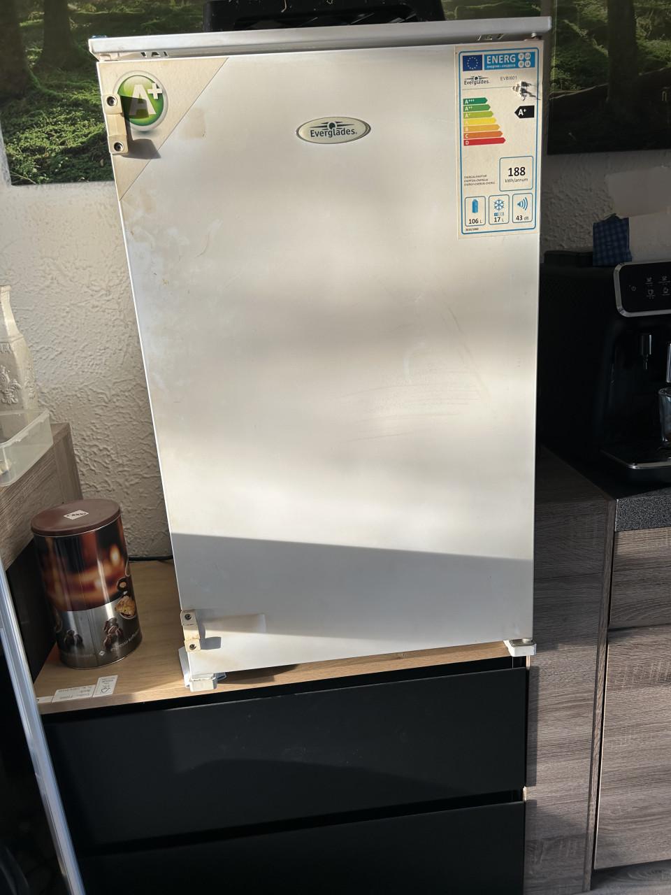 Inbouw koel en vries kastje