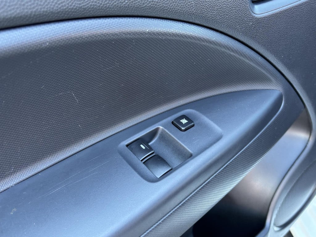 Mitsubishi Space Star 1.2 connect+ | apple carplay/android auto | aircondit