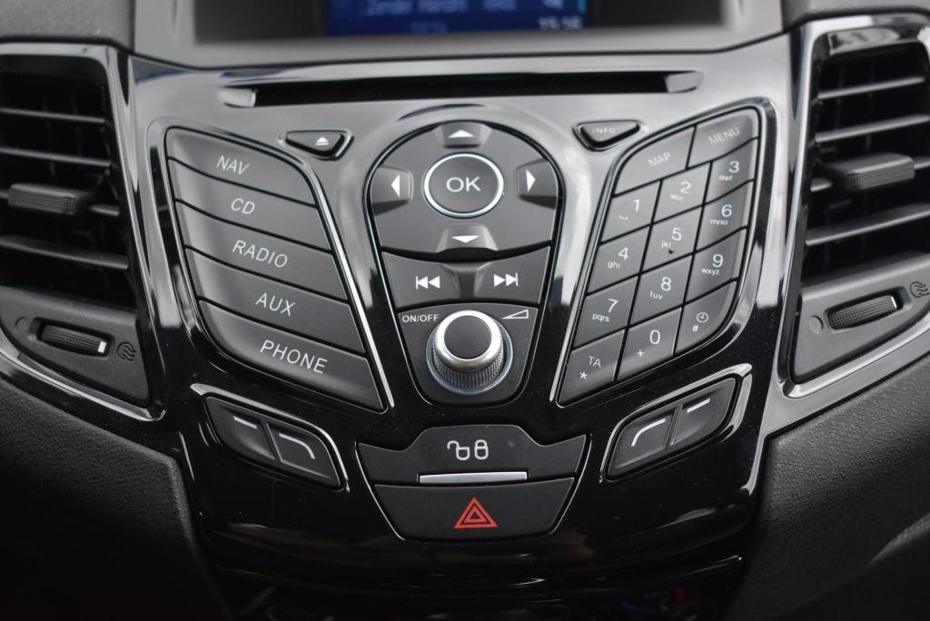 Ford Fiesta 1.0 ecoboost titanium | climate control | cruise control | trek