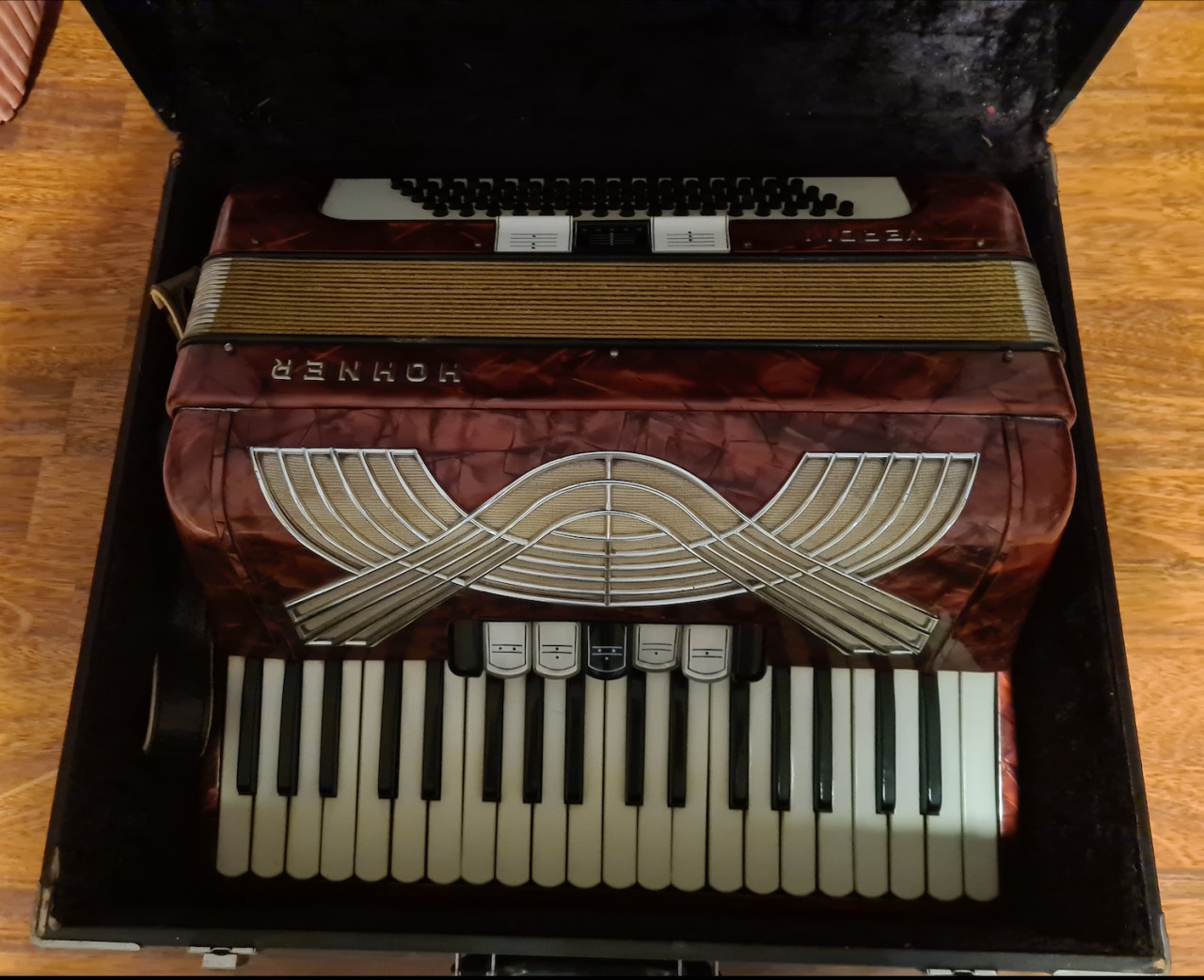 Hohner Verdi I Accordeon – Vintage in Topstaat + Koffer + Draagriemen