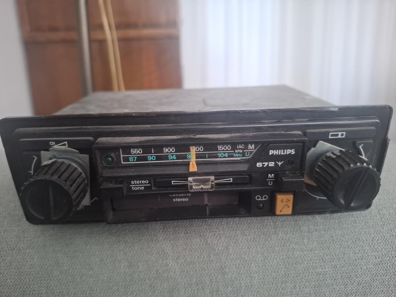 Klassieke Philips werkende autoradio