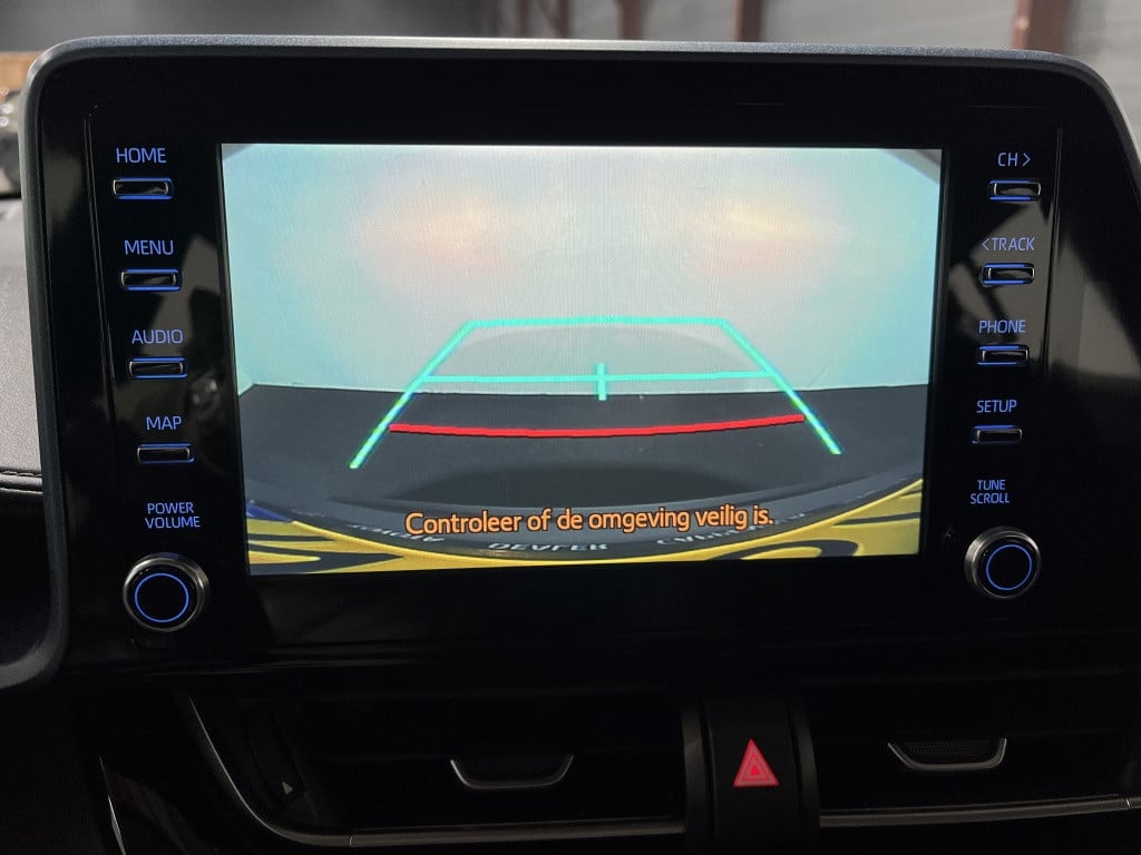 Toyota C-hr 1.8 hybrid dynamic | navi | pdc | camera |