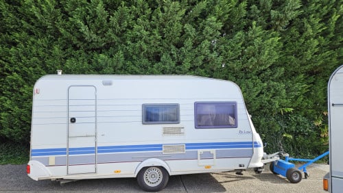 Hobby de Luxe 440 SF van het bouwjaar 1999
