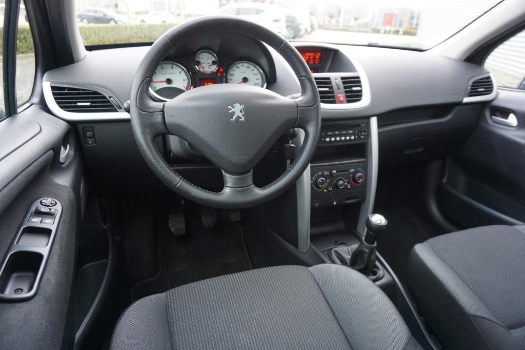 Peugeot 207 sw 1.4 vti active airco / panoramadak / mistlampen