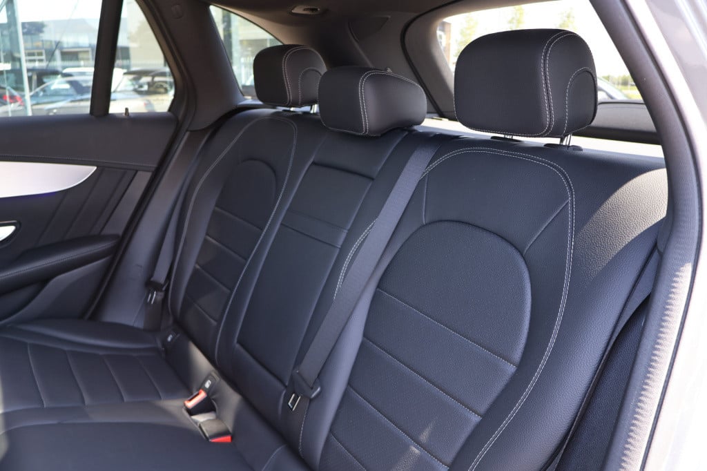 Mercedes-Benz Glc 200 premium plus i wegklapbare trekhaak i panorama dak i 
