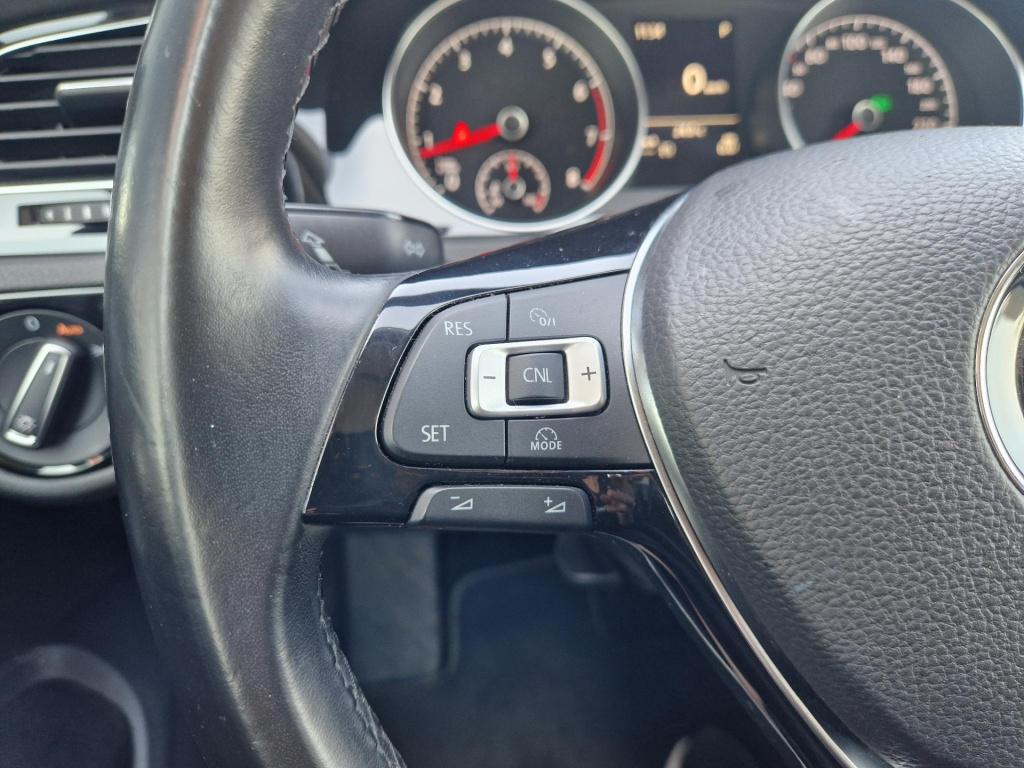 Volkswagen Golf 1.4 tsi act highline