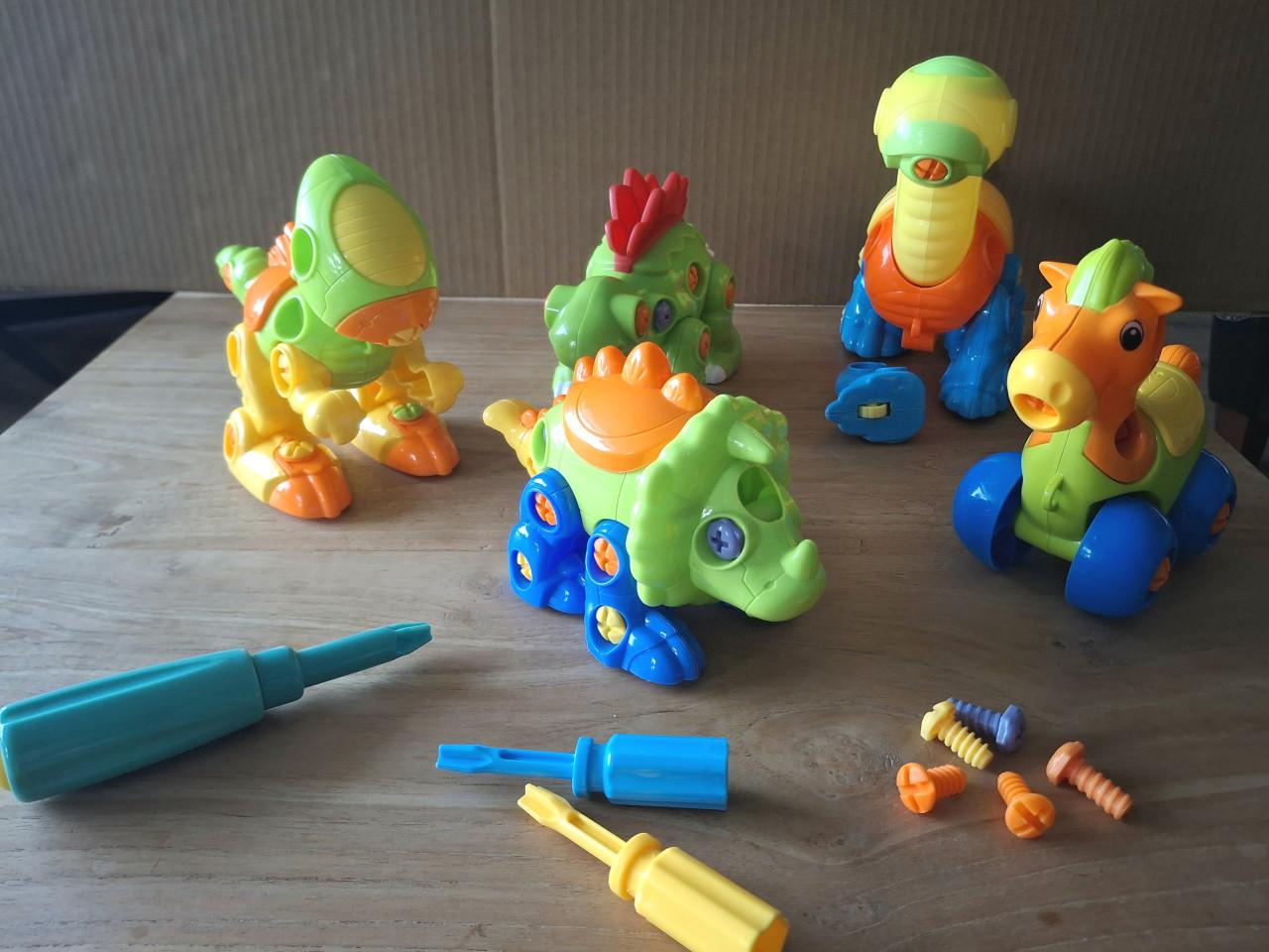 Constructiesets: Voertuigen + Dino's