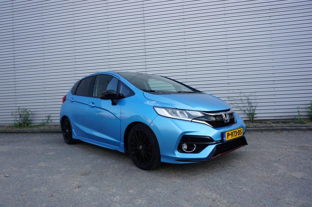Honda Jazz 1.5 i-vtec dynamic airco / navi / cruise / stoelverw. / dab / ca