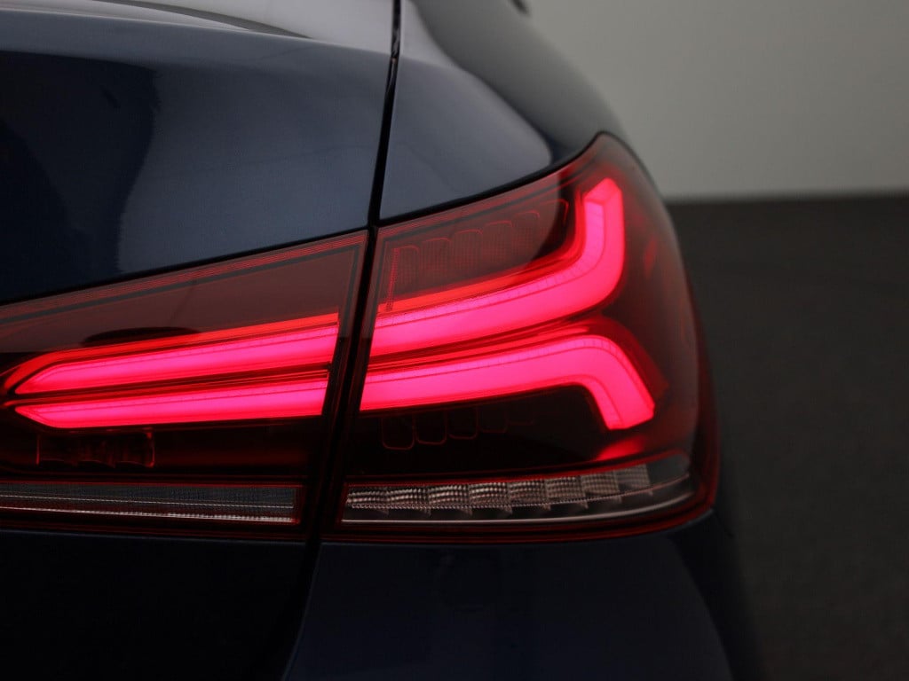 Mercedes-Benz A-Klasse 200 business solution plus | automaat | half leder |