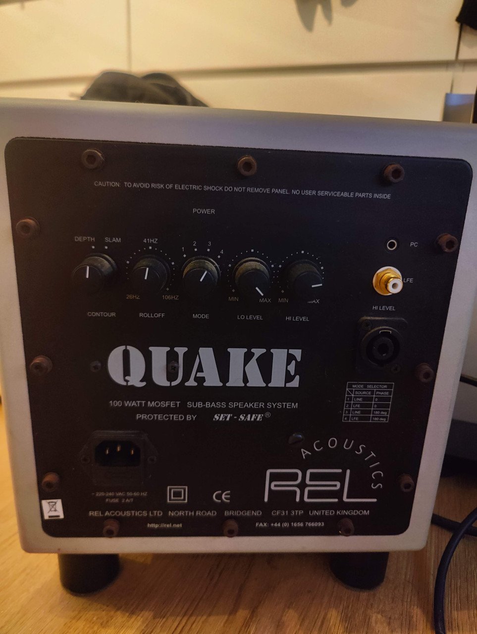 Quake 100 watt MOSFET subwoofer